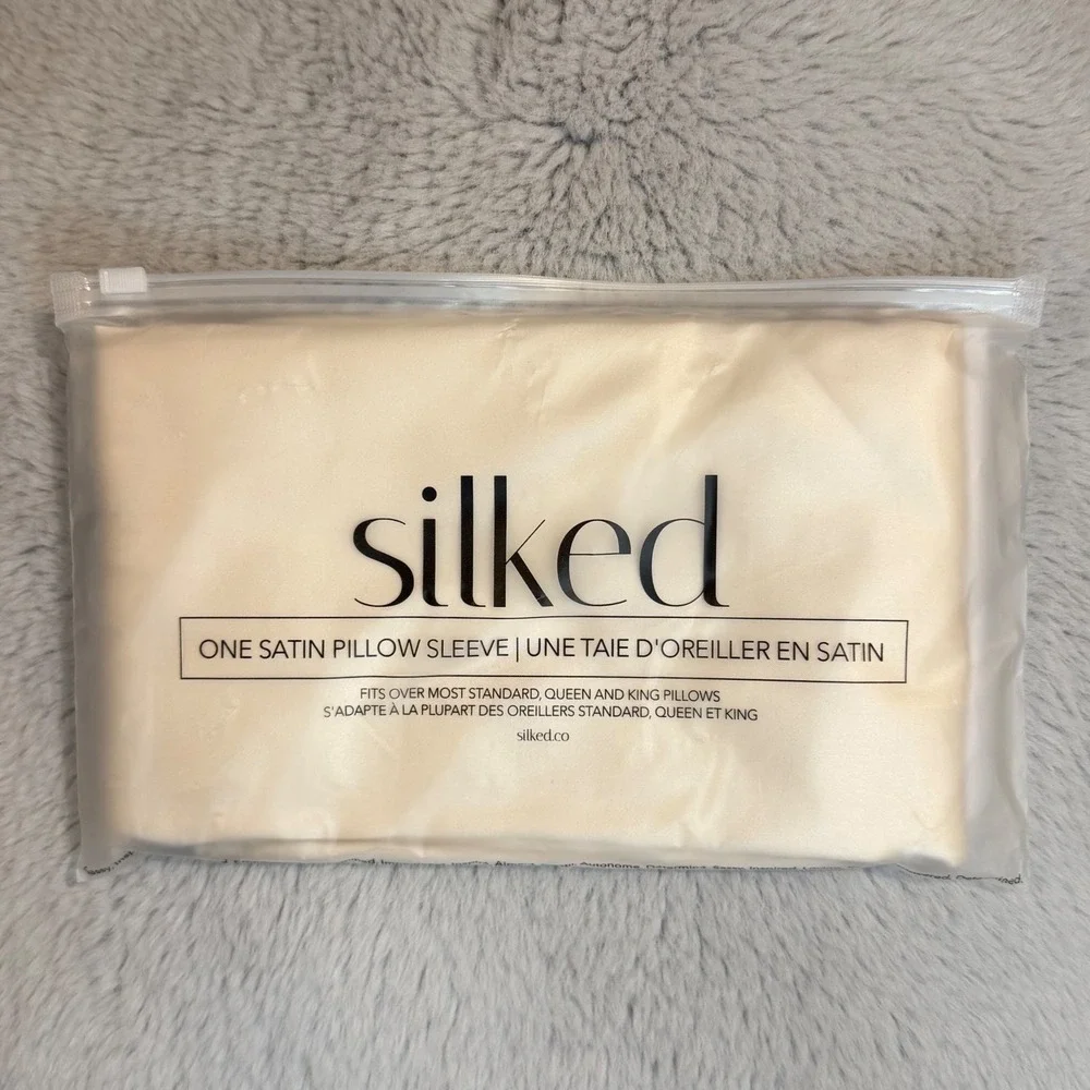 Silked Satin Travel Pillow Sleeve‎ Cream Gold Hair Skin Care FabFitFun New